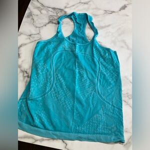 Lululemon tank top